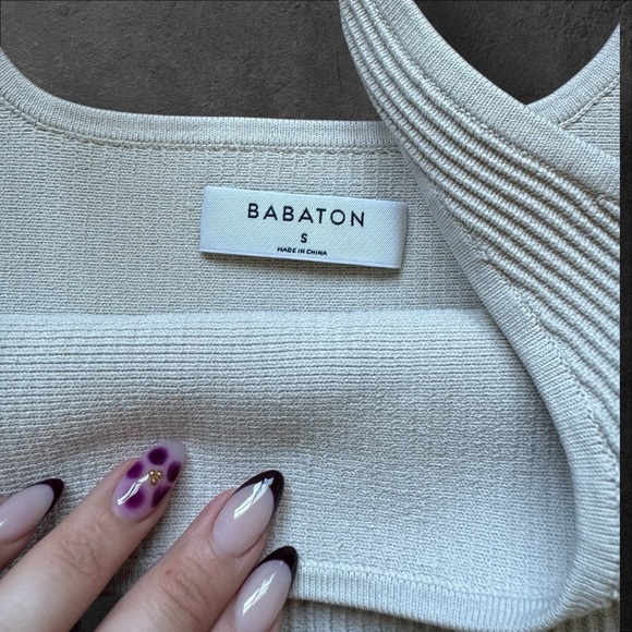 Aritzia Babaton Sculpt Knit Square neck Cropped Tank Size Small Matte Pearl - Picture 4 of 7